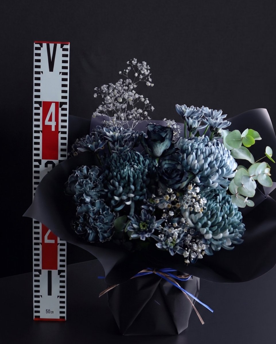 個展、出展お祝い花 -LOVERY BLACK