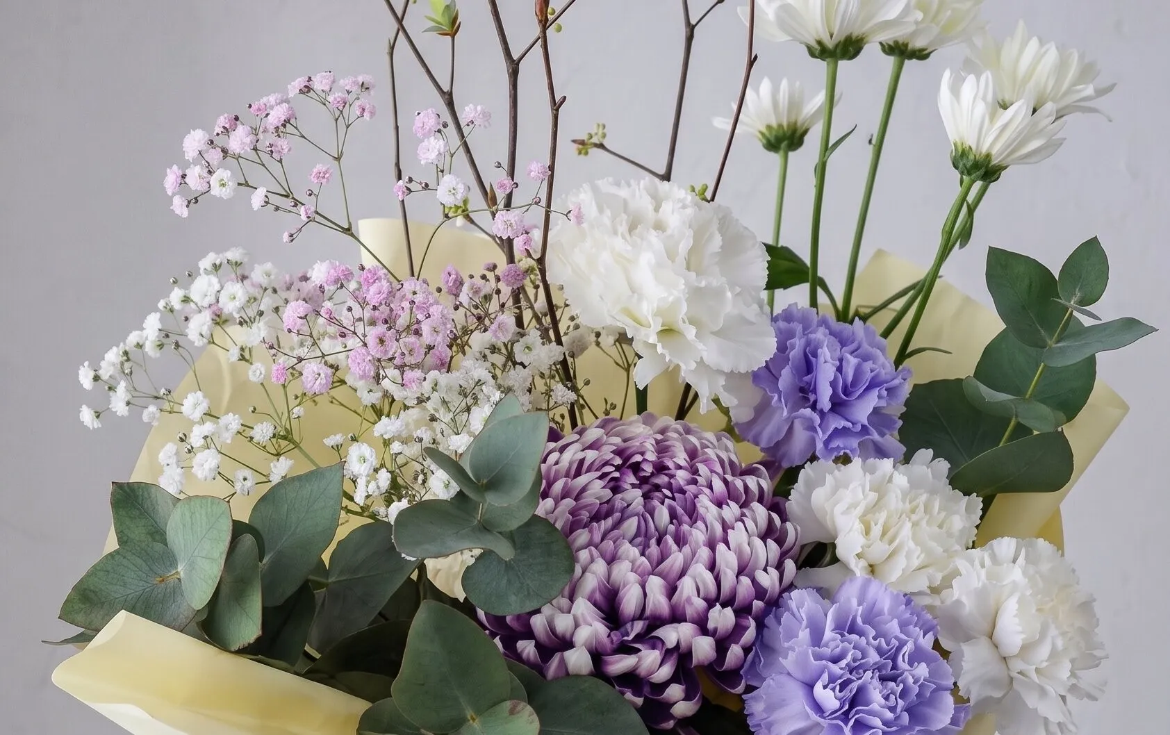 ラベンダーカラーのお供え花